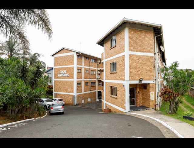 2 BEDROOM FLAT FOR SALE IN OVERPORT